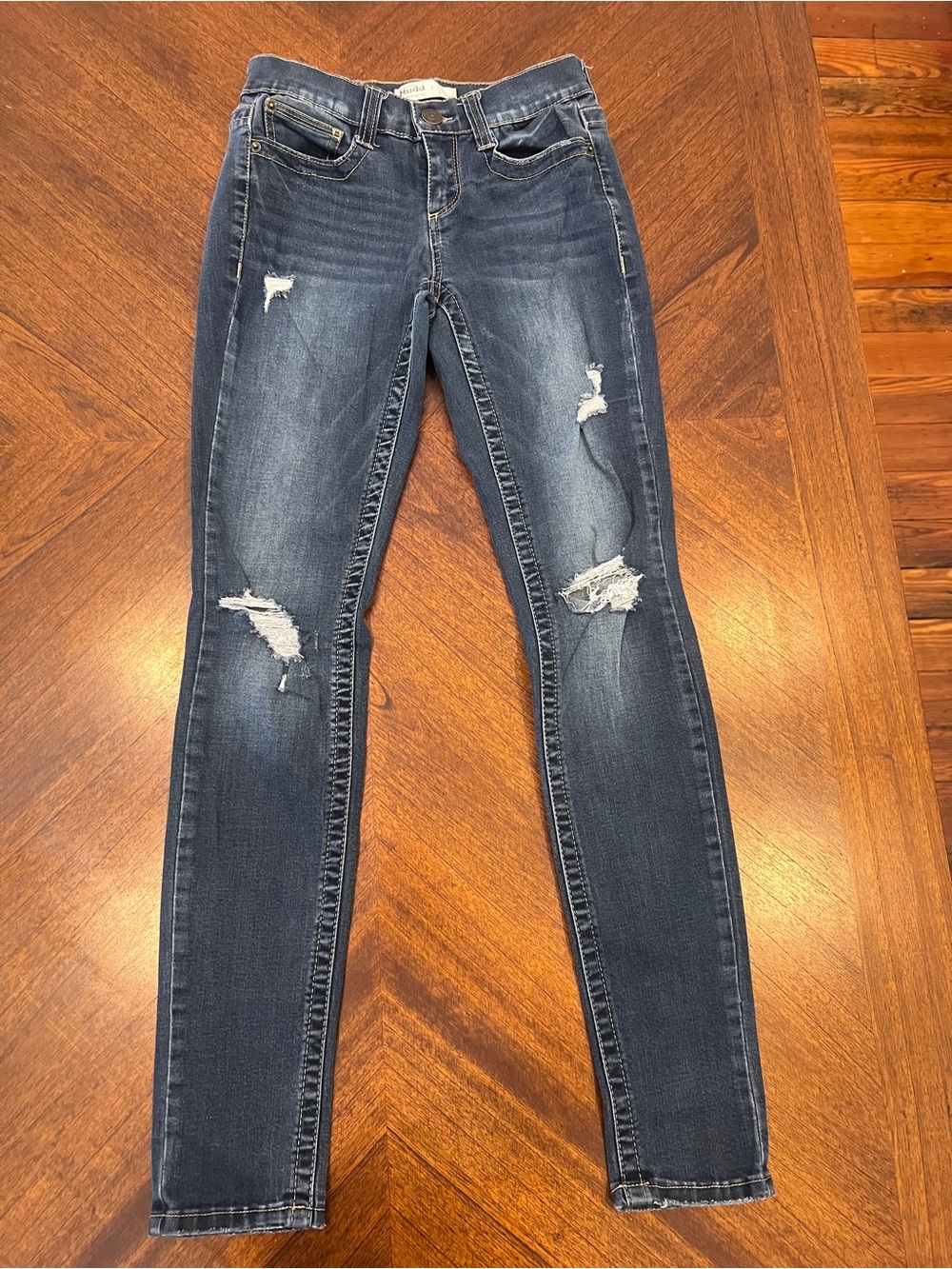 👖Mudd Distressed Skinny Jeans
